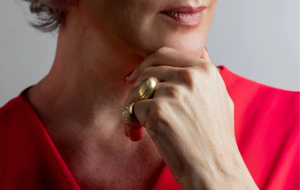 NADA GHAZAL RING DROP PURE OVAL